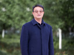 王立兵  后勤副校長